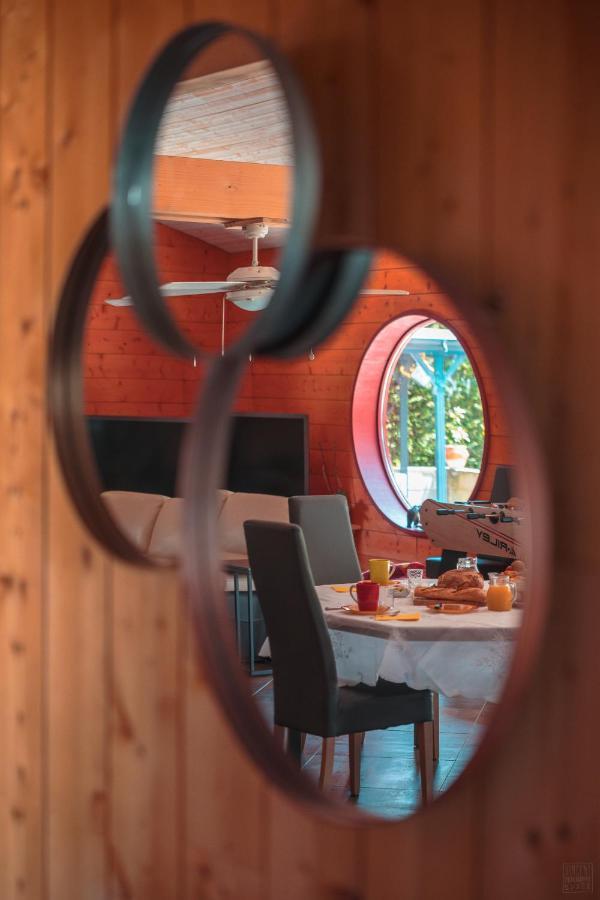 Chambre D'Hotes Neptune Wood Arzens Exterior photo